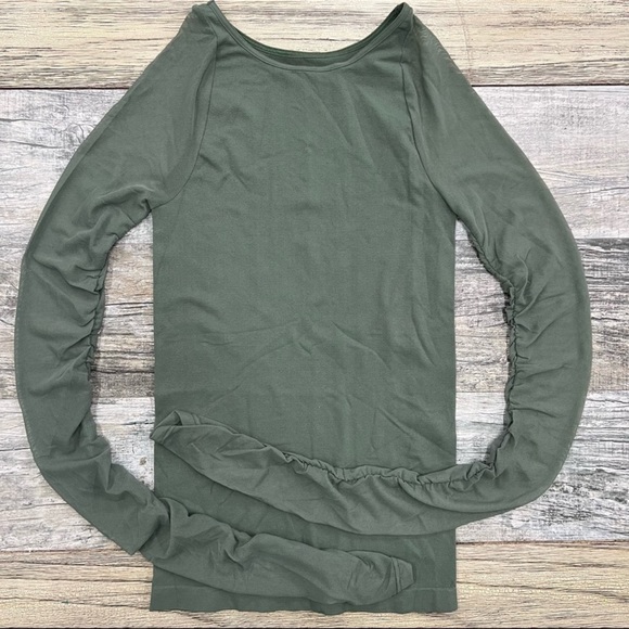 NEW Free People Intimates Scrunch Sleeve Top - Picture 2 of 2